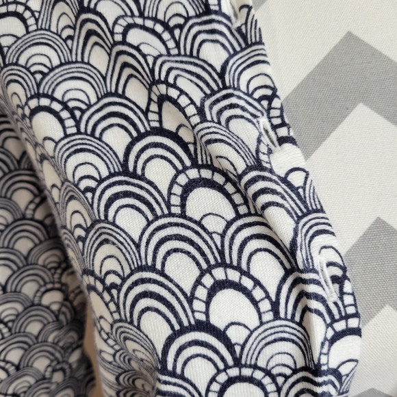 Womans Talbots Navy/White Fish Scale Design Button Front Cardigan Size SP - Picture 2 of 8